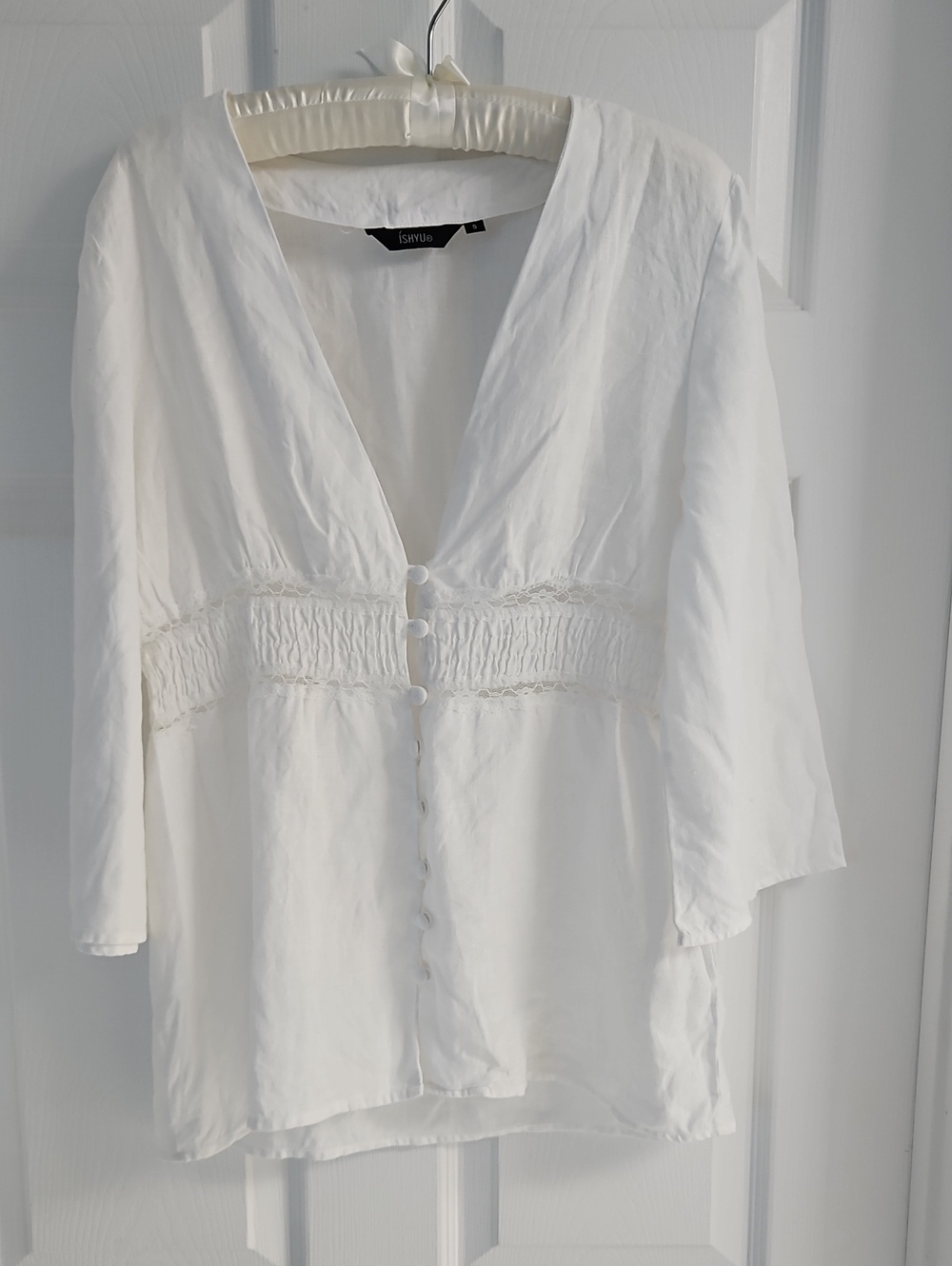 ISHYU White Linen V-Neck Smocked-Waist Button Blouse
